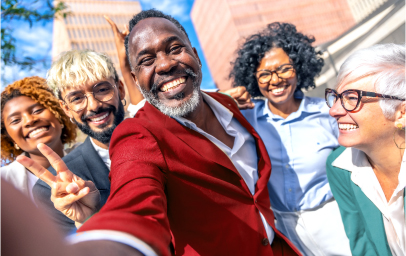 Grupo de personas sonrientes